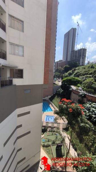 Apartamento en Arriendo en Las Lomitas
