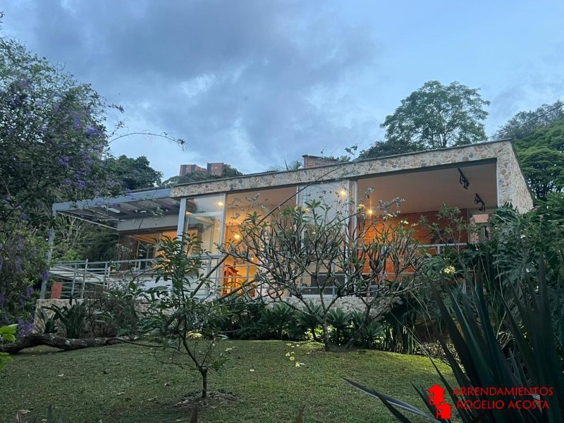 Casa en Venta en Loma De Las Brujas