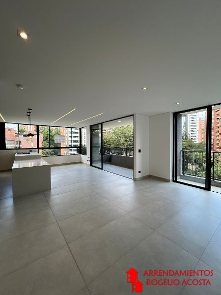 Apartamento en Ambos en Poblado