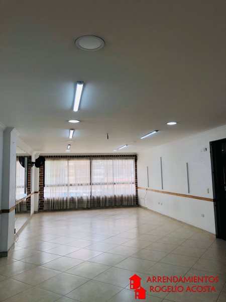 Local en Arriendo en Santa Maria