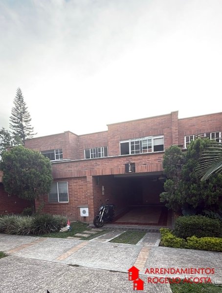 Casa en Venta en Loma De Las Brujas