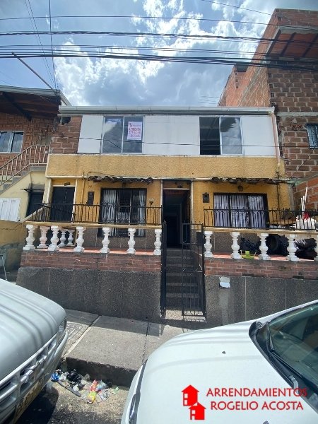 Casa-local en Ambos en Triana