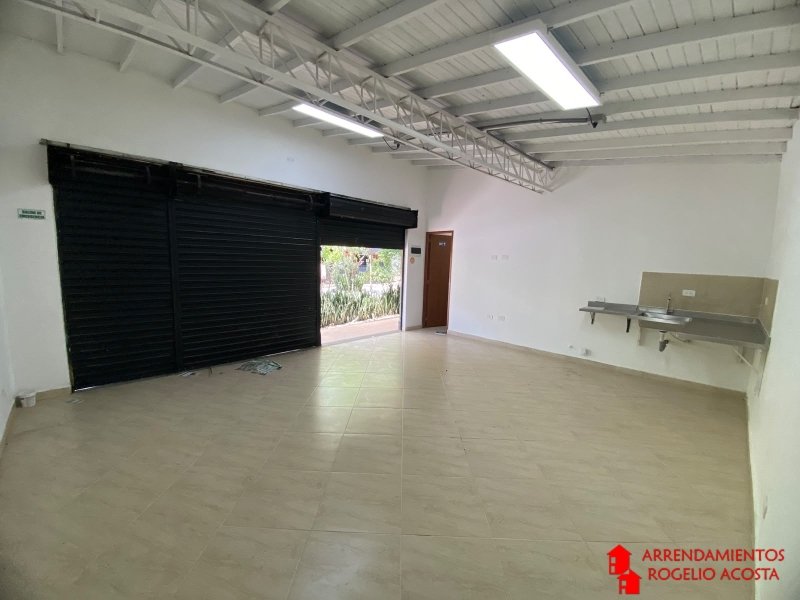 Local en Arriendo en Santa Maria