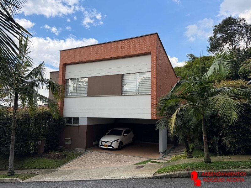 Casa en Ambos en Loma Del Escobero